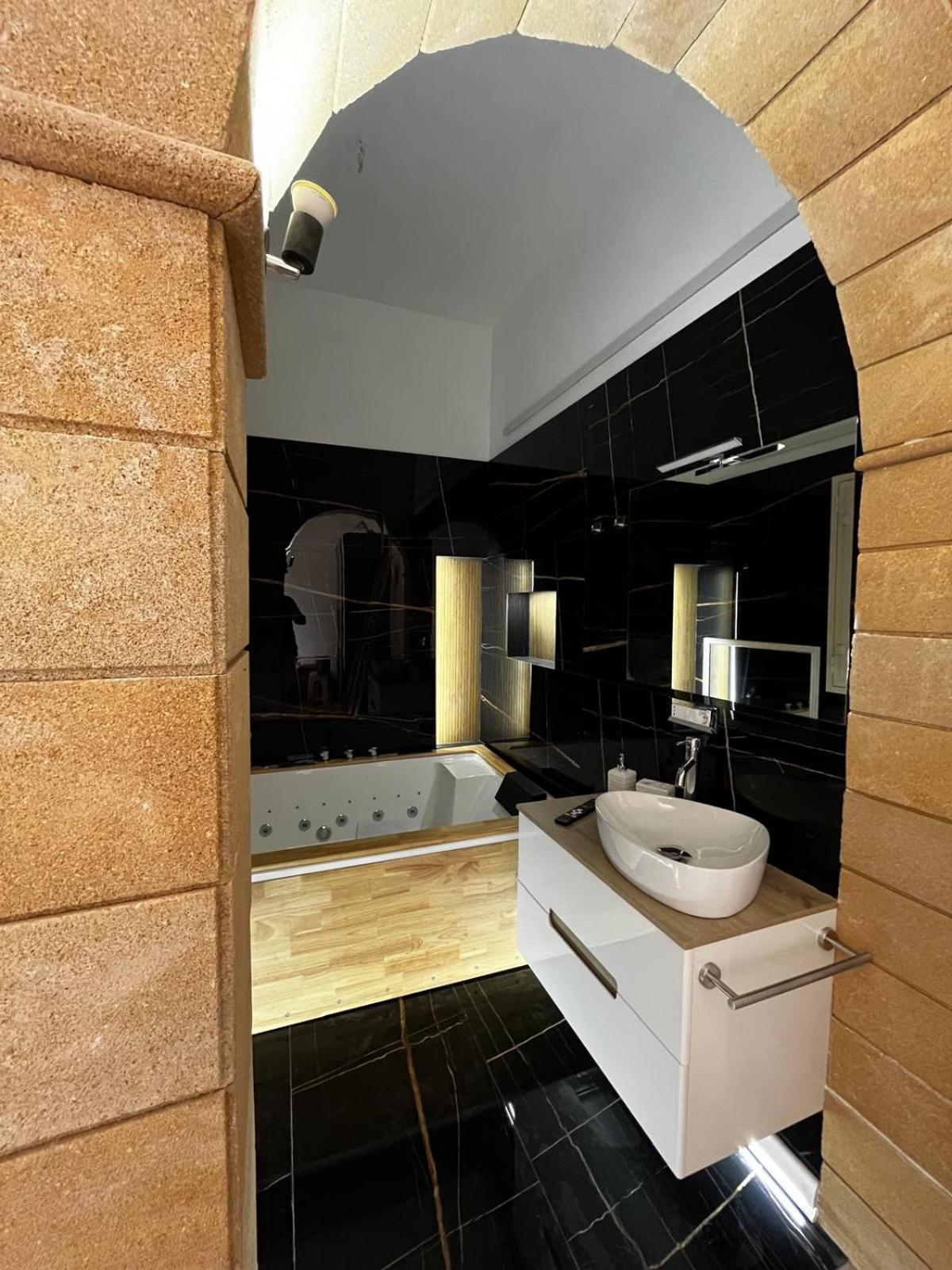 Ag Suite Trapani Luaran gambar